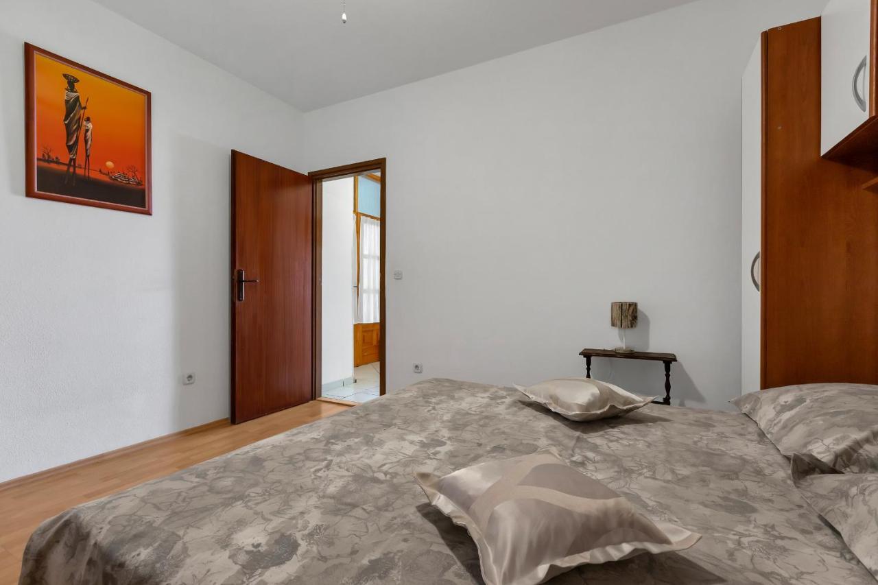 Family Apartments Leona Makarska Kültér fotó