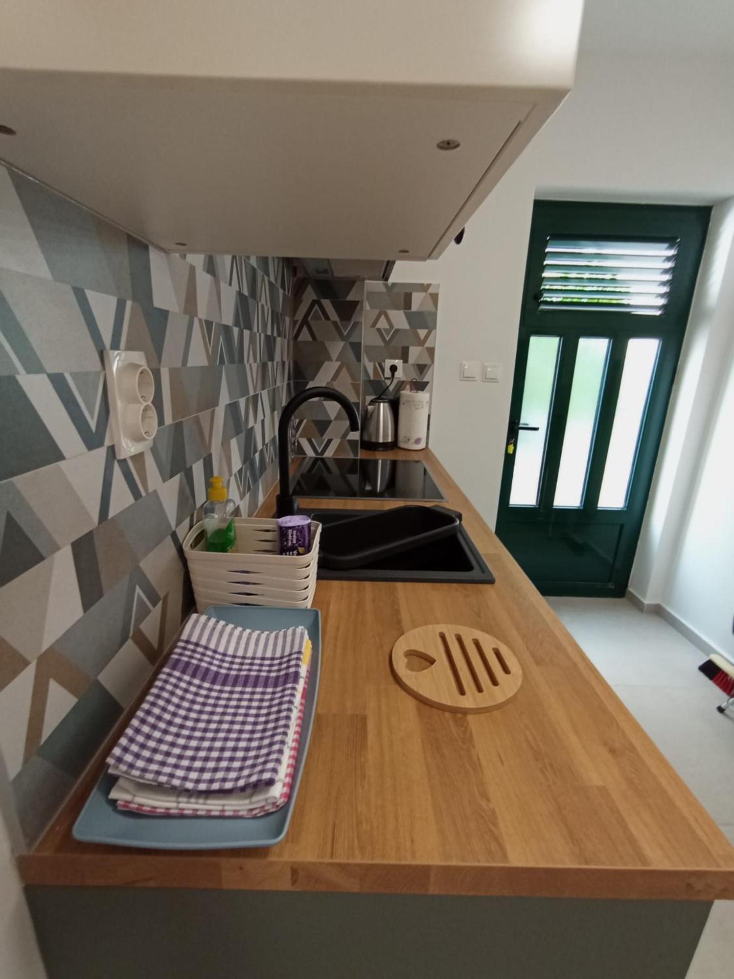 Family Apartments Leona Makarska Kültér fotó