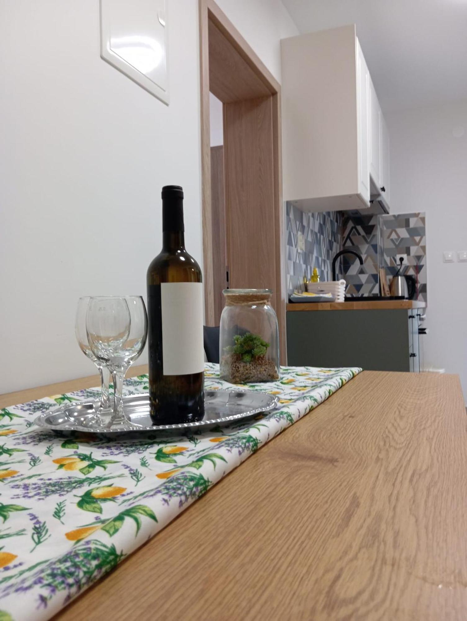 Family Apartments Leona Makarska Kültér fotó